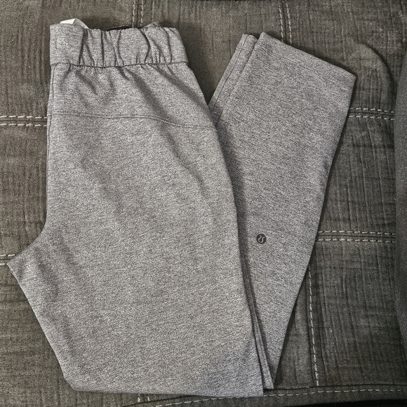 Lululemon On The Fly Pant 27" size 2 - Picture 8 of 8